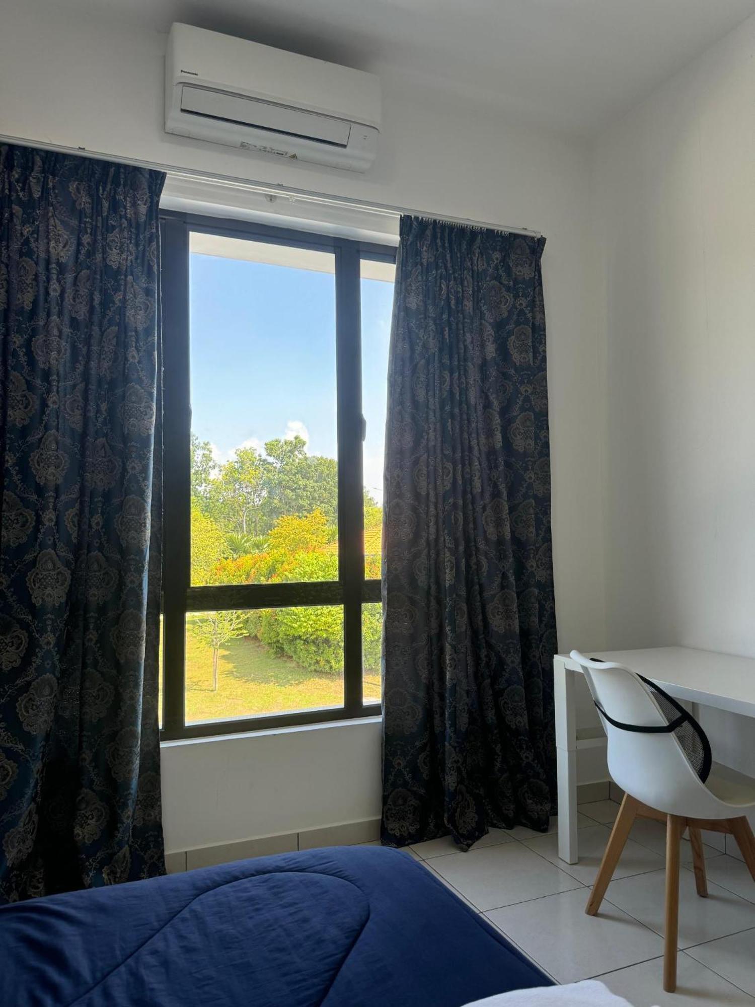 Modern 4br Double Storey @ Setia Alam
