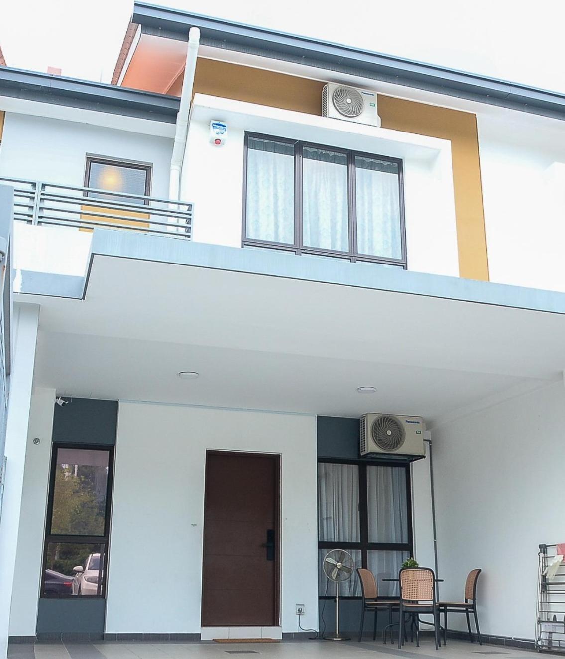 Modern 4br Double Storey @ Setia Alam * Shah Alam